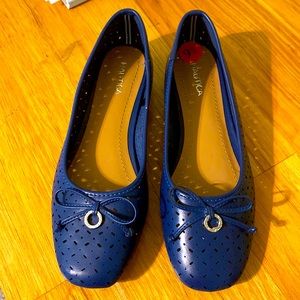 Nautica slides/flats